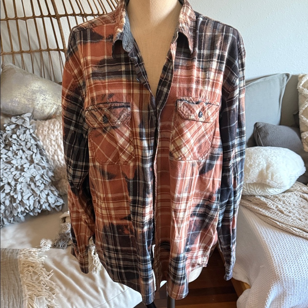Weatherproof XXL Women's Plaid Button Down Shirt - Rust and Navy